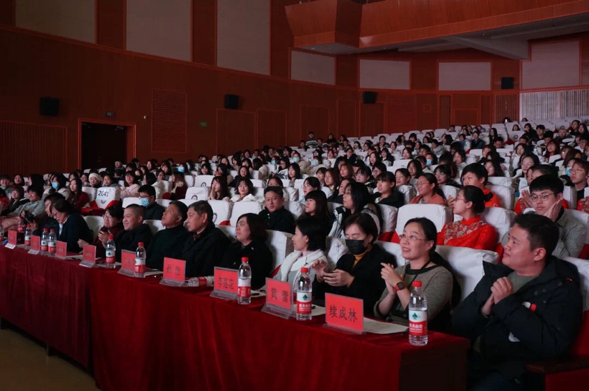 2020-11-15 22:18:40.129000