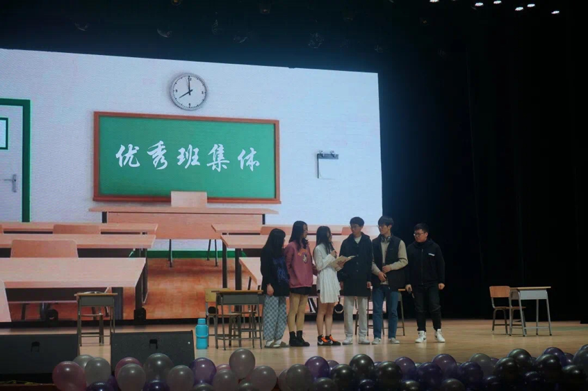 2020-11-15 22:24:56.407000